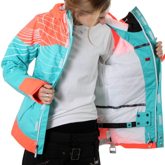 oakley ski jacket - Picture 3 of 8